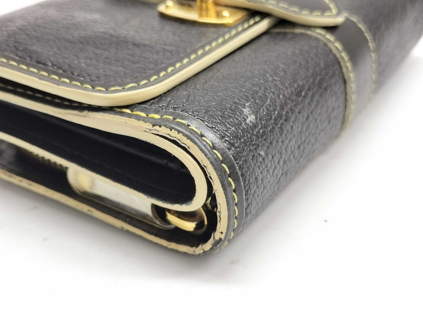 LOUIS VUITTON Suhali Wallet Suhali Le Sompute Wallet