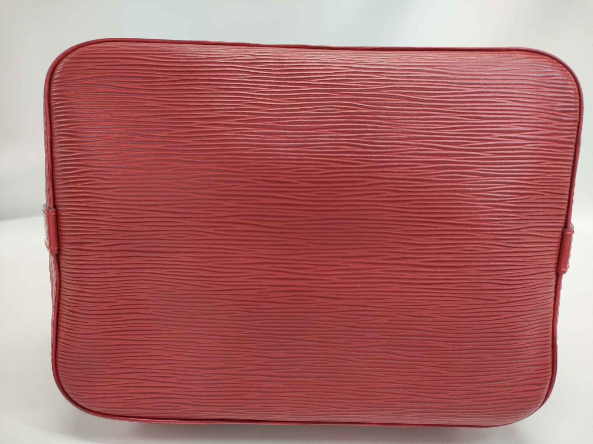 LOUIS VUITTON Epi Petit Noe Shoulder Bag