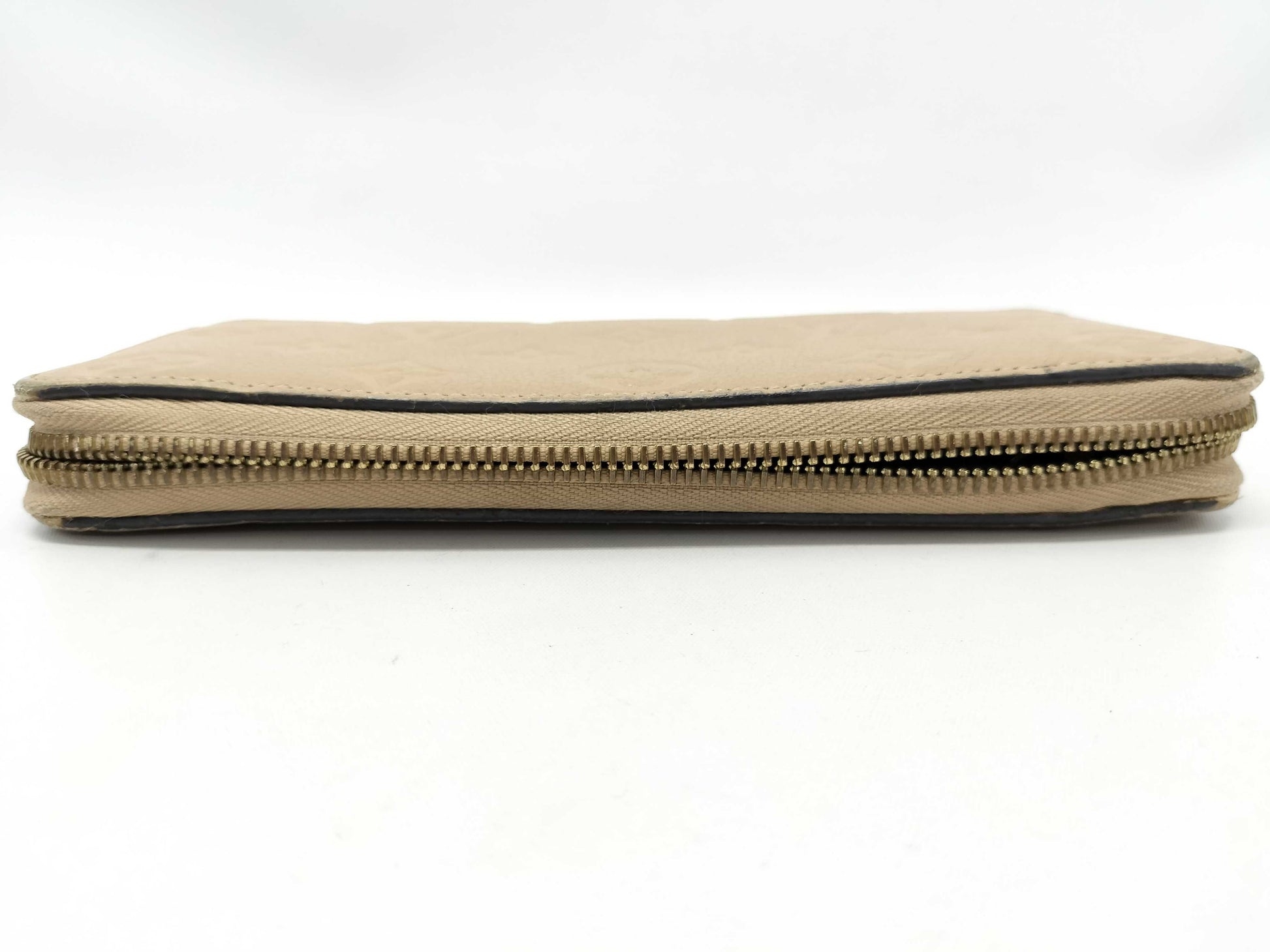LOUIS VUITTON Monogram Empreinte Zippy Wallet