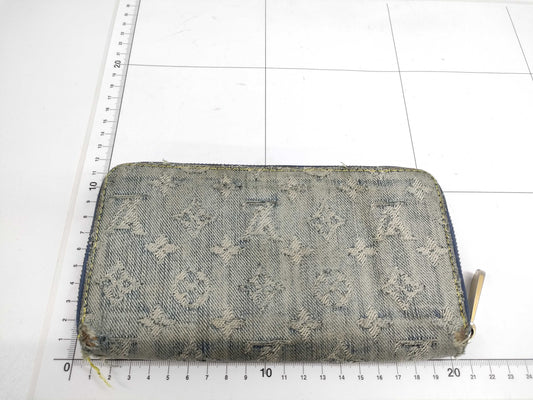 LOUIS VUITTON M95341 Denim Zippy Wallet