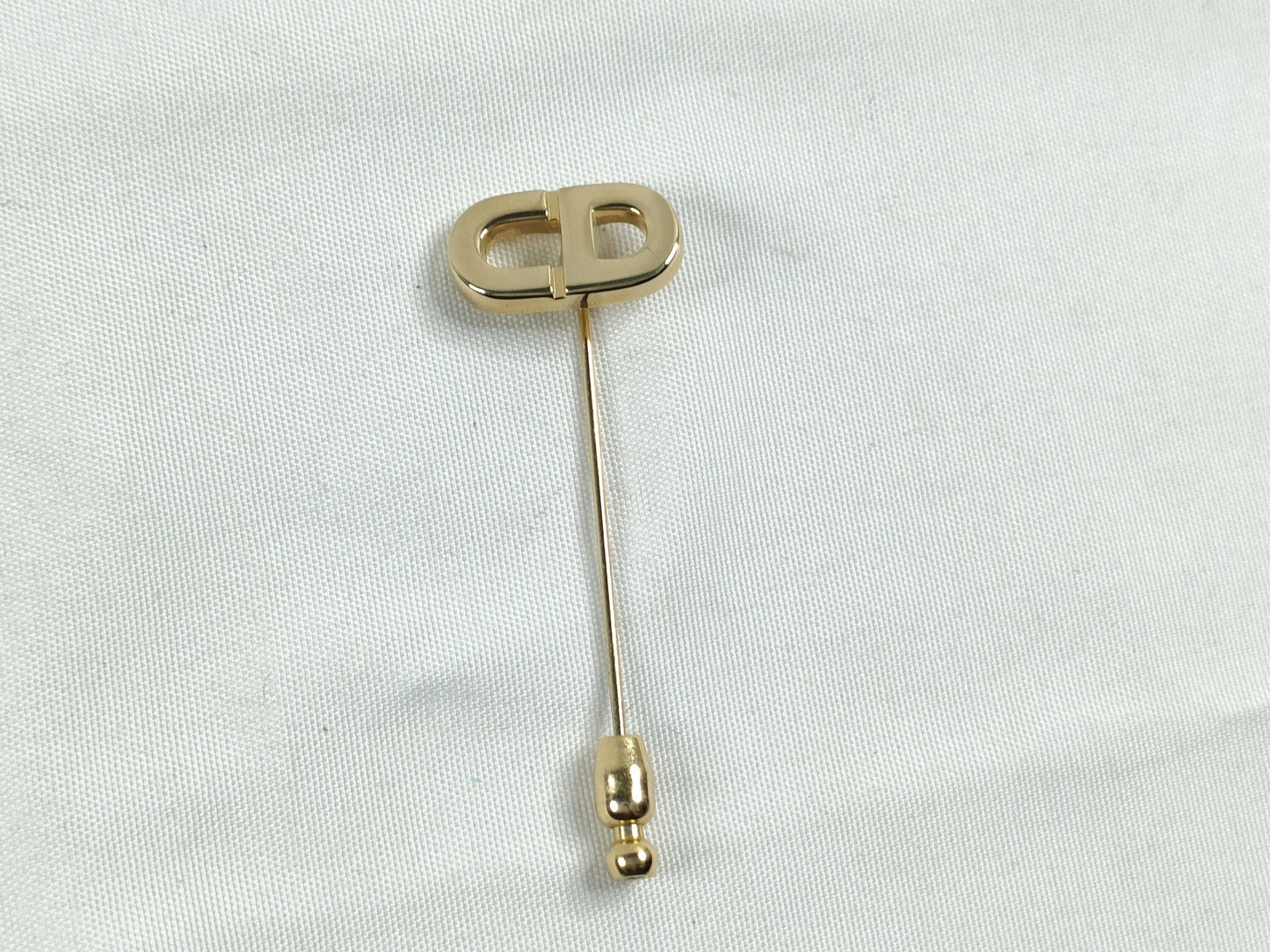 Dior pin brooch CD logo brooch