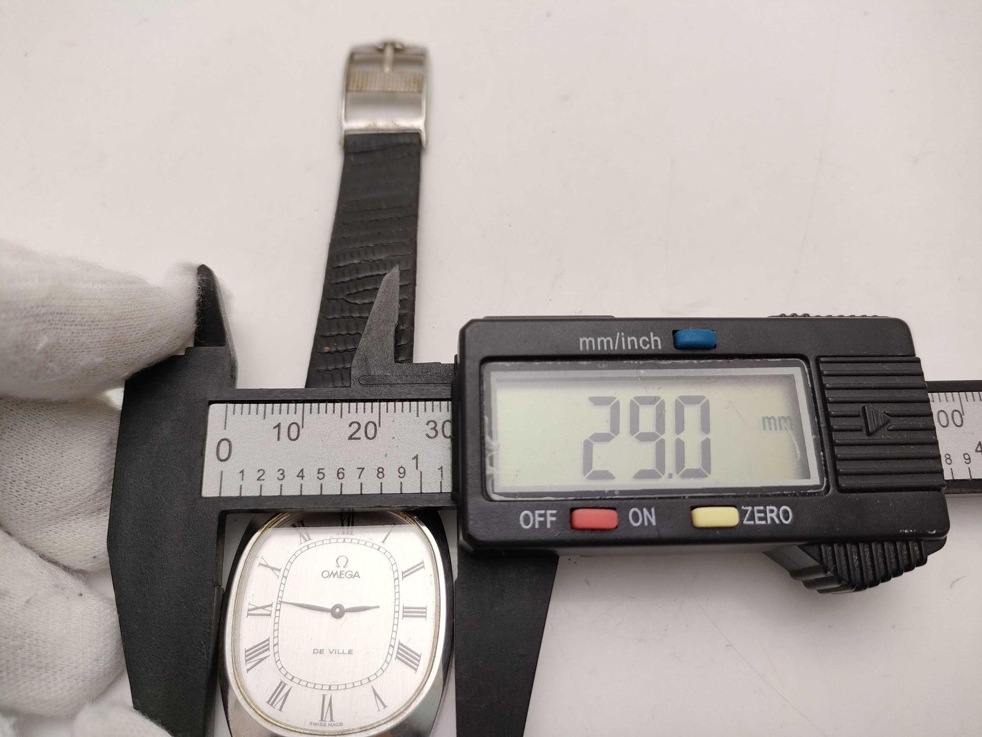 OMEGA De Ville Silver Dial Stainless Steel x Leather/Hand-Wound Women's Watch