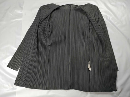 ISSEY MIYAKE Pleats Please Plain Cardigan Gray Top