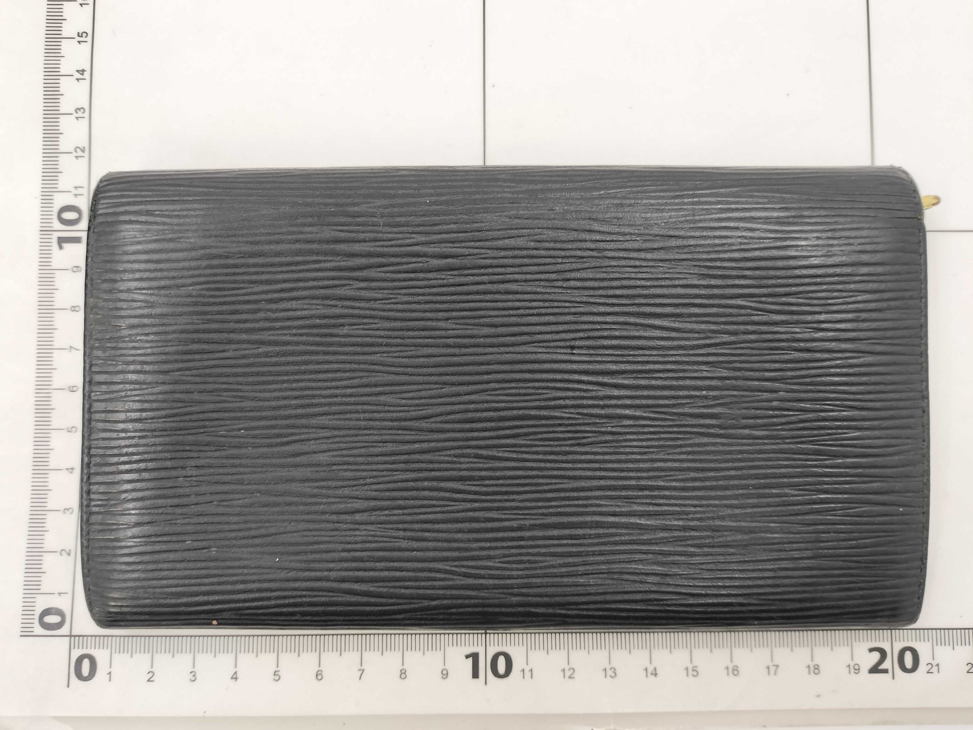 LOUIS VUITTON Epi Wallet Porte Monnaie Credit Wallet
