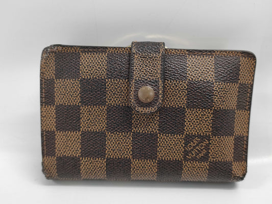 LOUIS VUITTON Damier clasp bifold wallet