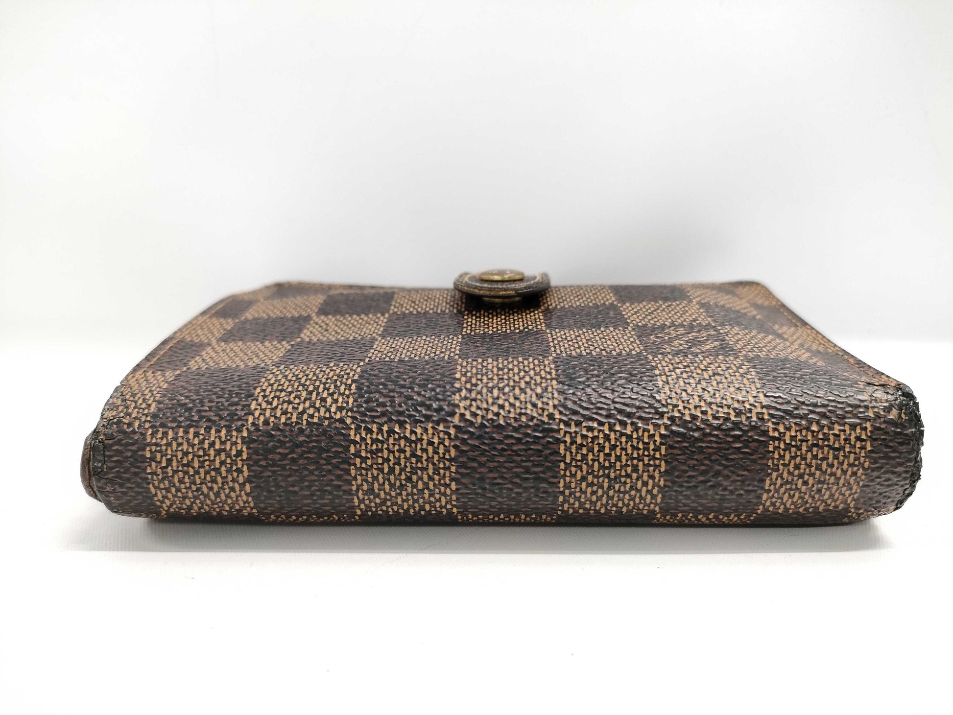 LOUIS VUITTON Damier clasp bifold wallet