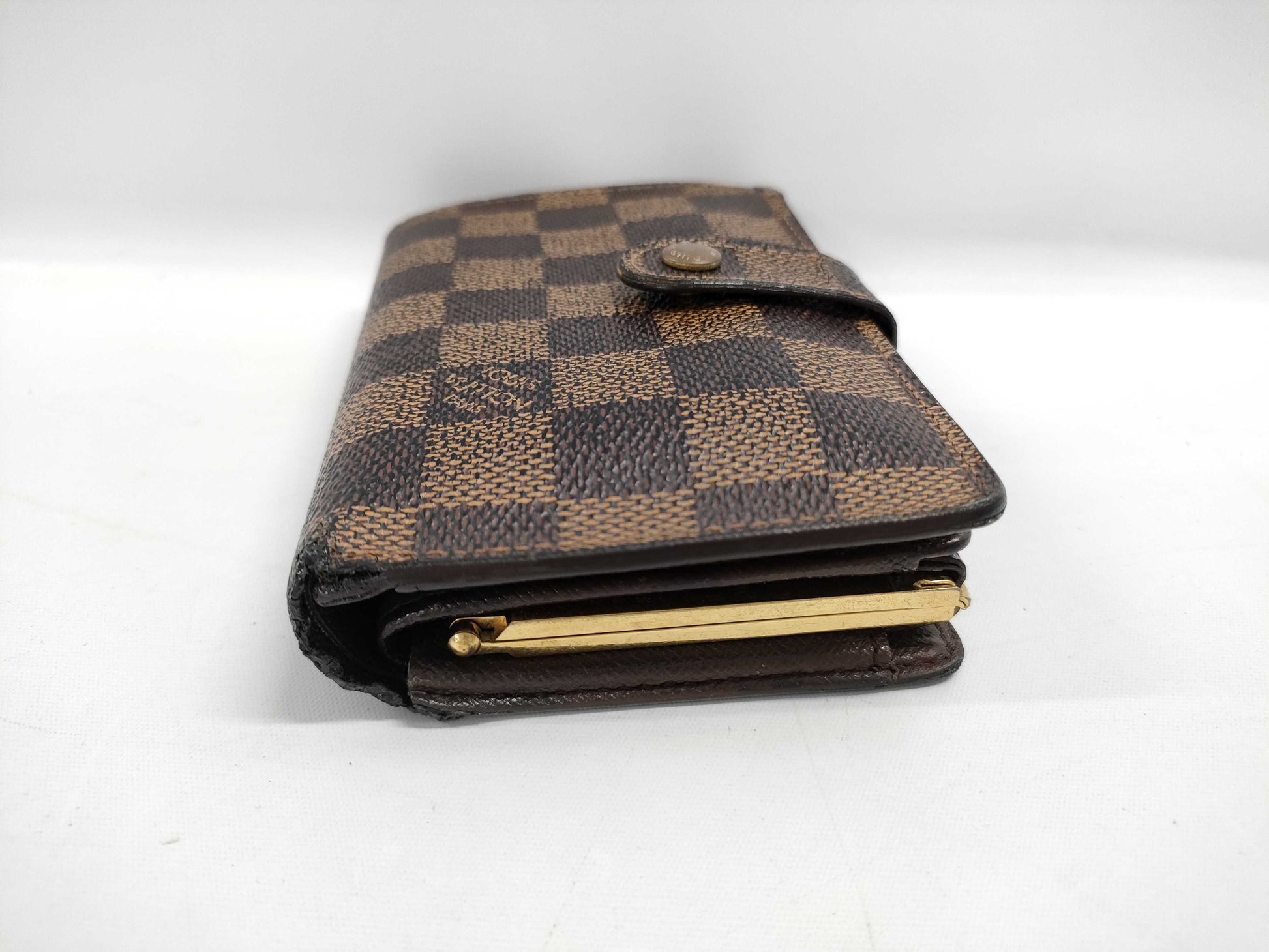 LOUIS VUITTON Damier clasp bifold wallet