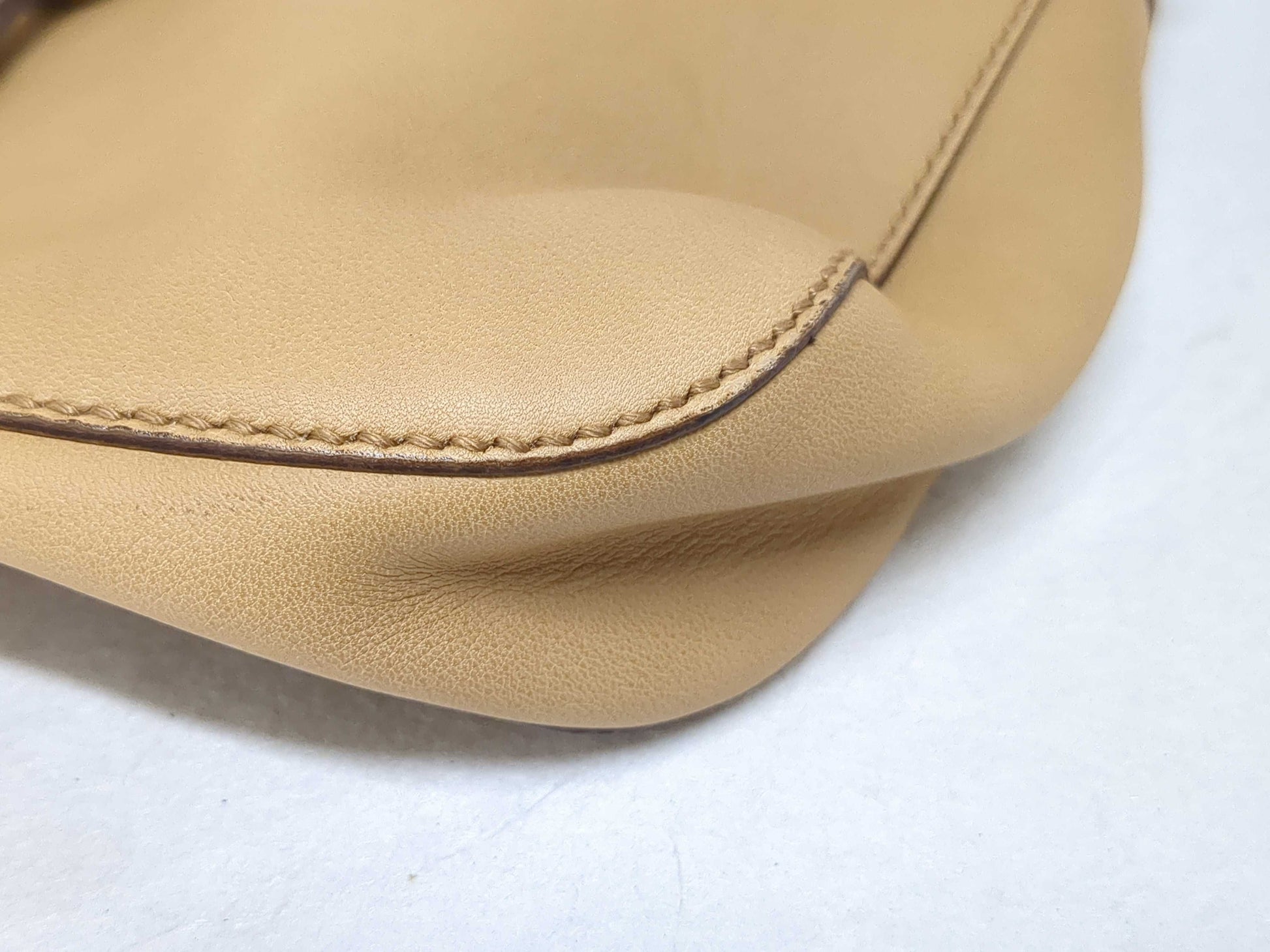 LOUIS VUITTON Epi Leather Clutch/Gucci Leather Shoulder Bag 204990