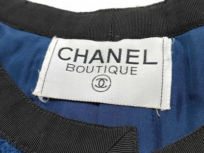 CHANEL BOUTIQUE Tweed No-Collar Button Jacket 