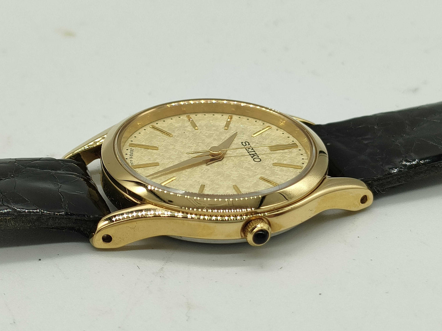 SEIKO 4j41-0am0 Champagne Dial Women's Watch