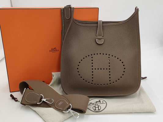 HERMES Evelyn 3 Trois 29 PM Etoupe Beige Shoulder Bag