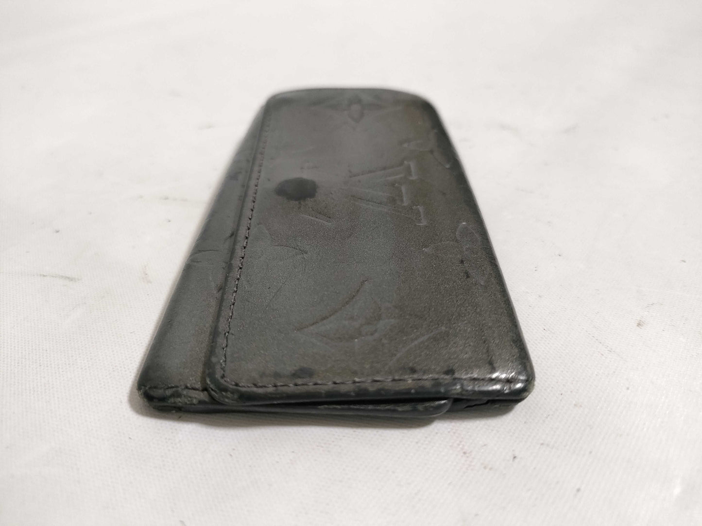 LOUIS VUITTON Monogram Matte Matte Murtikle 4-String Key Case / Keychain