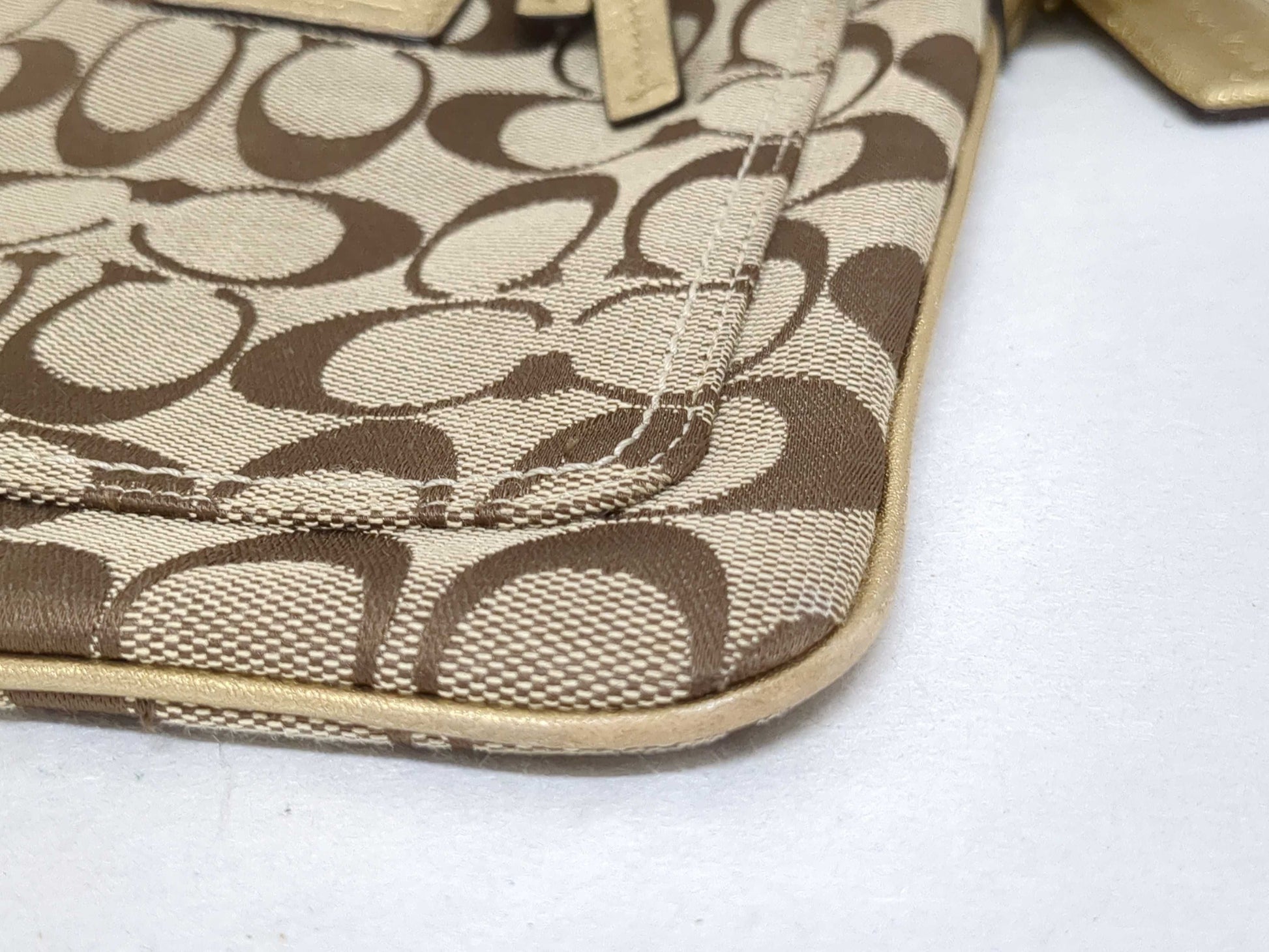 GUCCI Coach All-Over Print 2-Piece Shoulder Bag Set