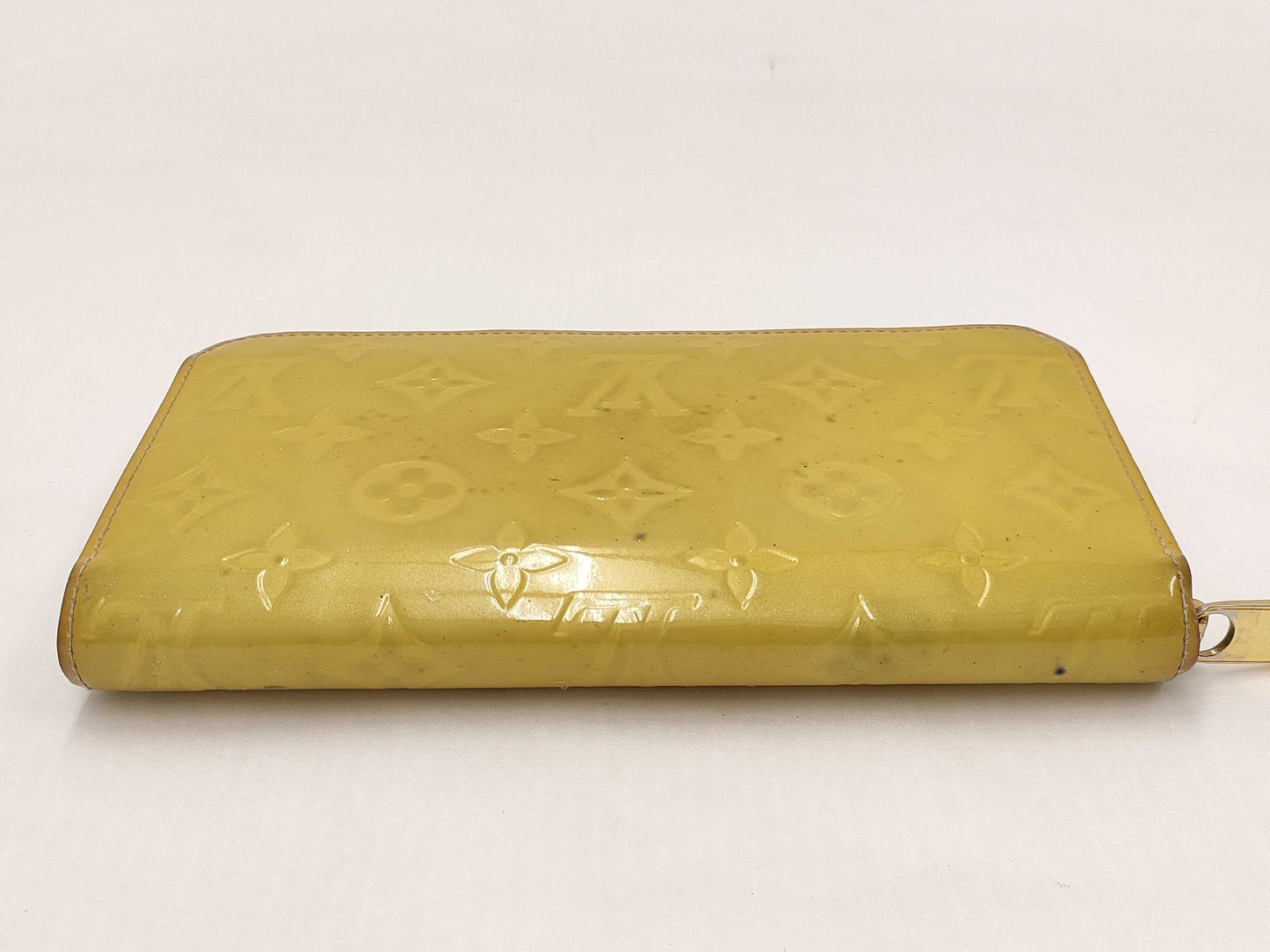 LOUIS VUITTON Vernis Zippy Wallet