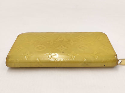 LOUIS VUITTON Vernis Zippy Wallet