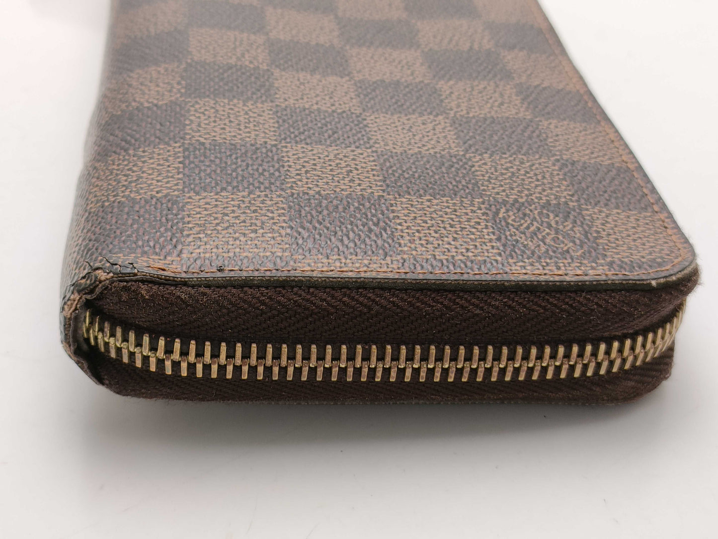 LOUIS VUITTON Damier Zippy Wallet Wallet