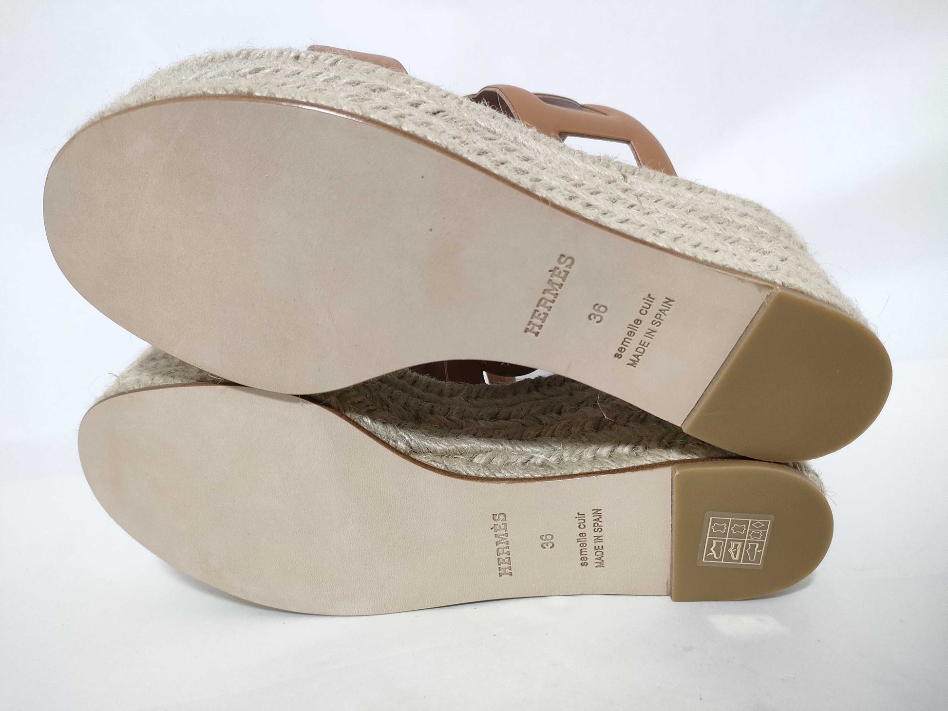 HERMES Leather Wedge Sandals