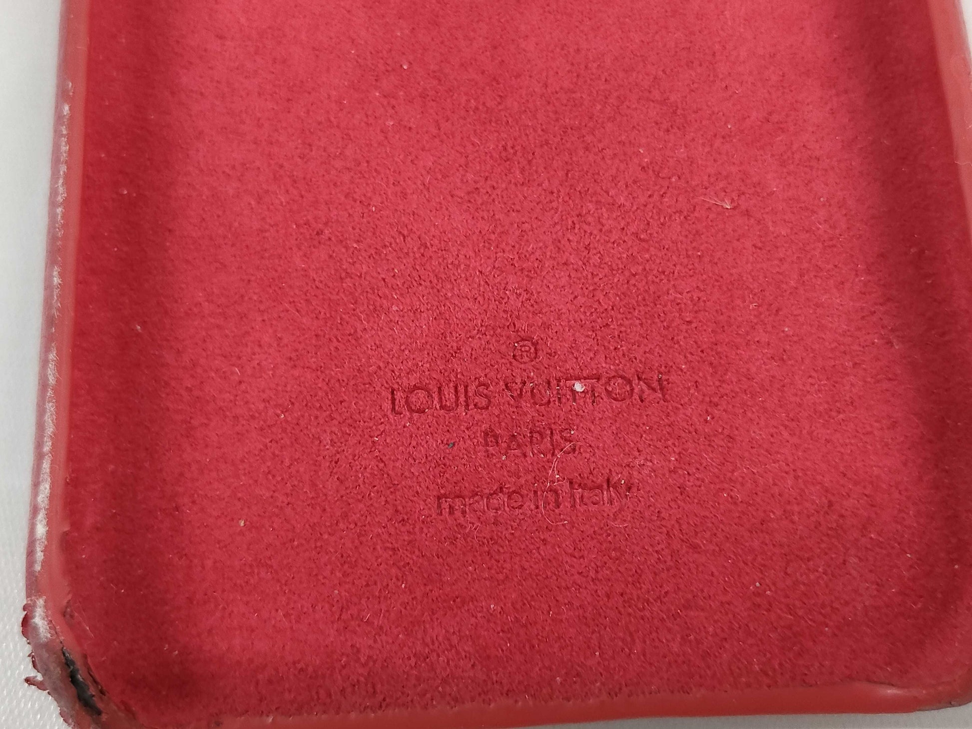 LOUIS VUITTON 4. 4 Louis Vuitton smartphone cases and other accessories