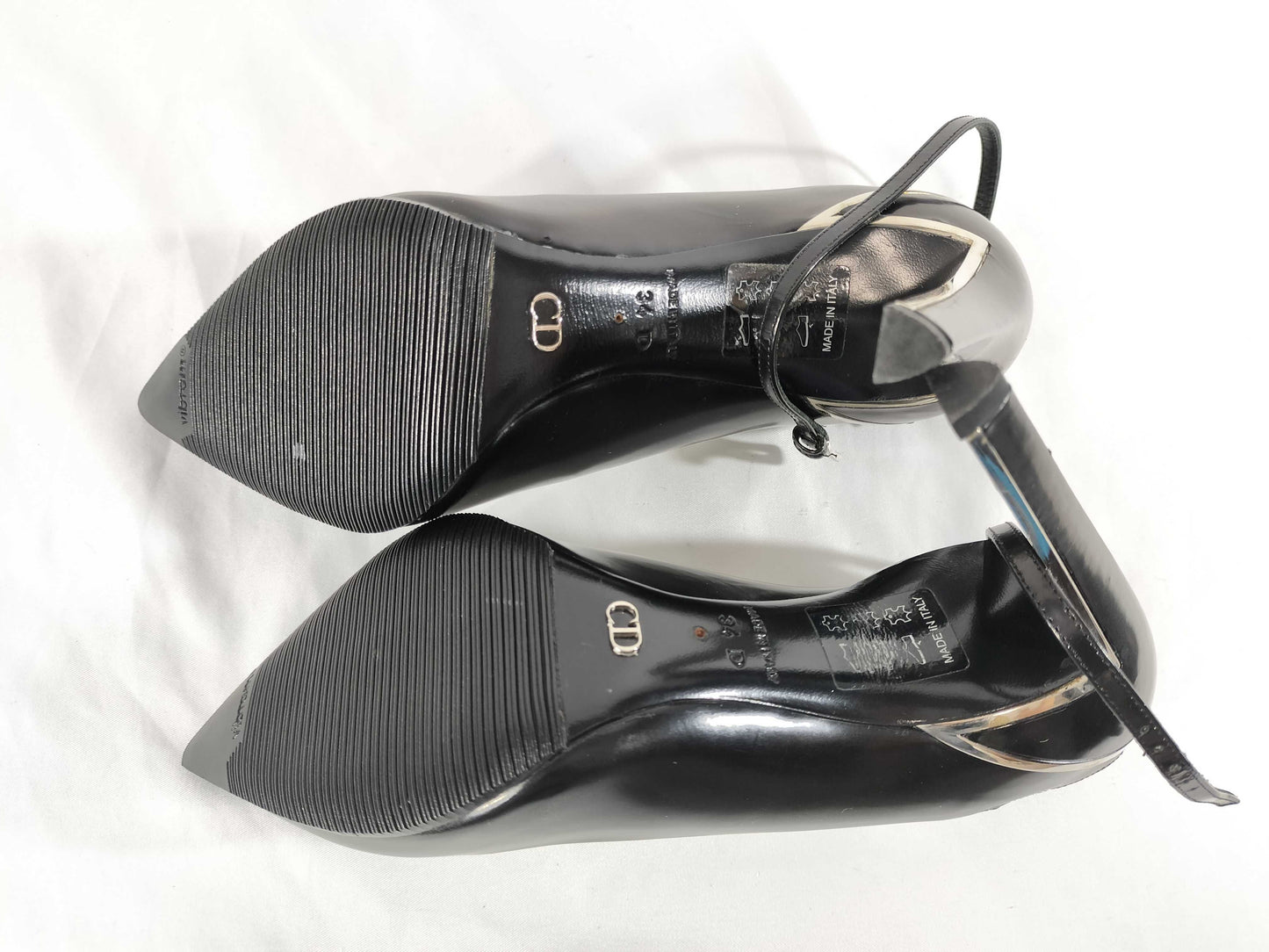 Dior unused pumps with box and heels