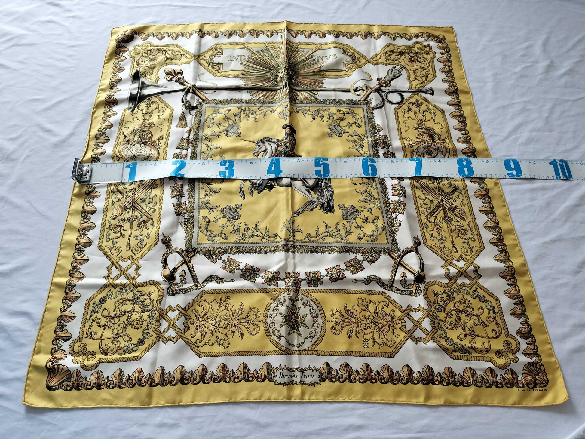 HERMES Carré 90 Lotus Flower Scarf 