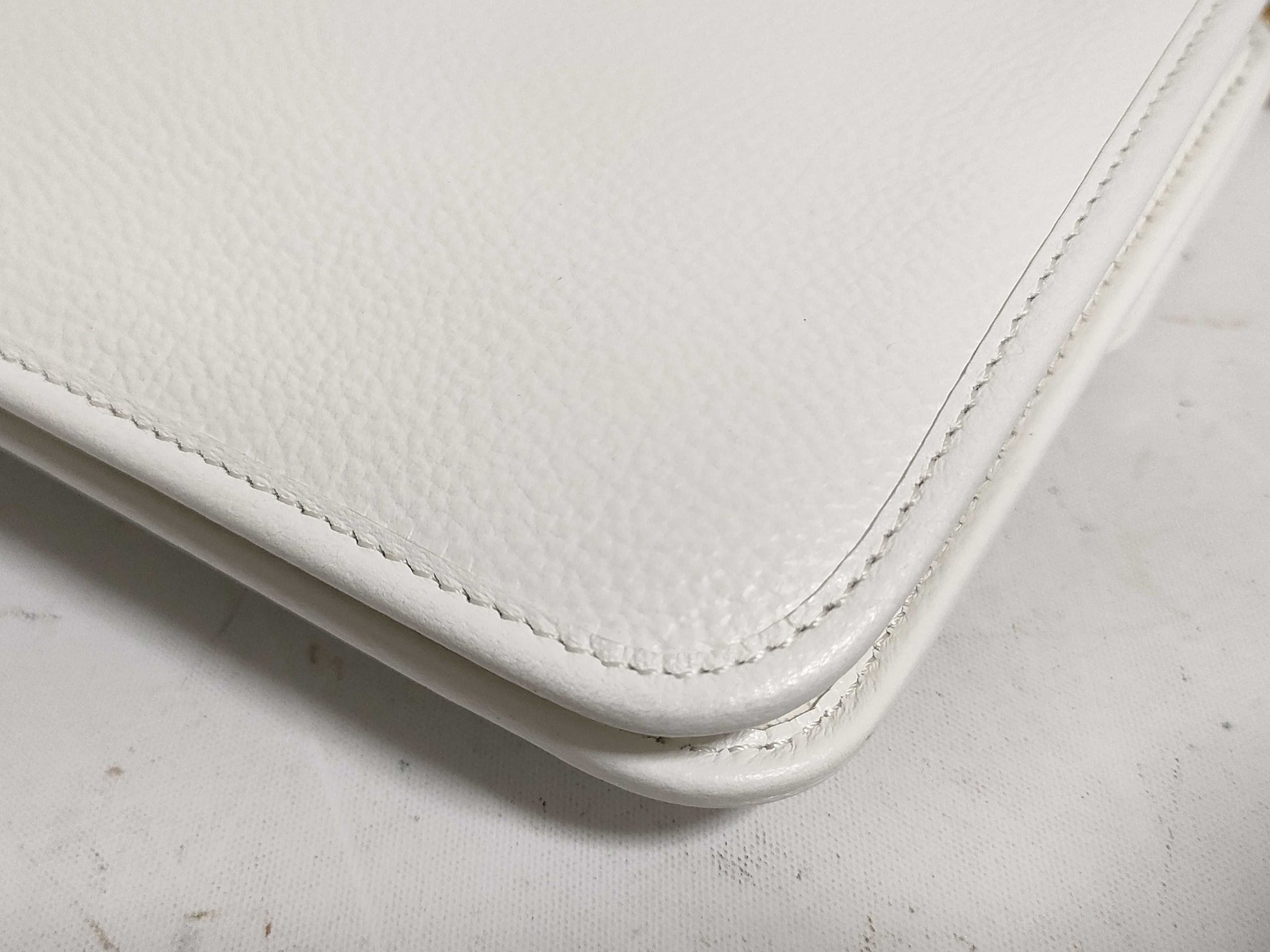 Dior Honeycomb Leather Chain Shoulder White Shoulder Bag