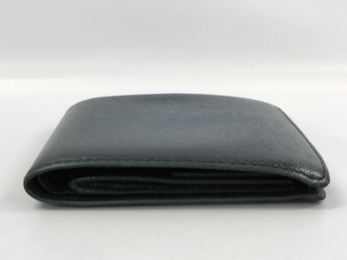 LOUIS VUITTON Taiga Bifold Wallet