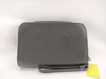 LOUIS VUITTON Taiga Baikal Second Bag