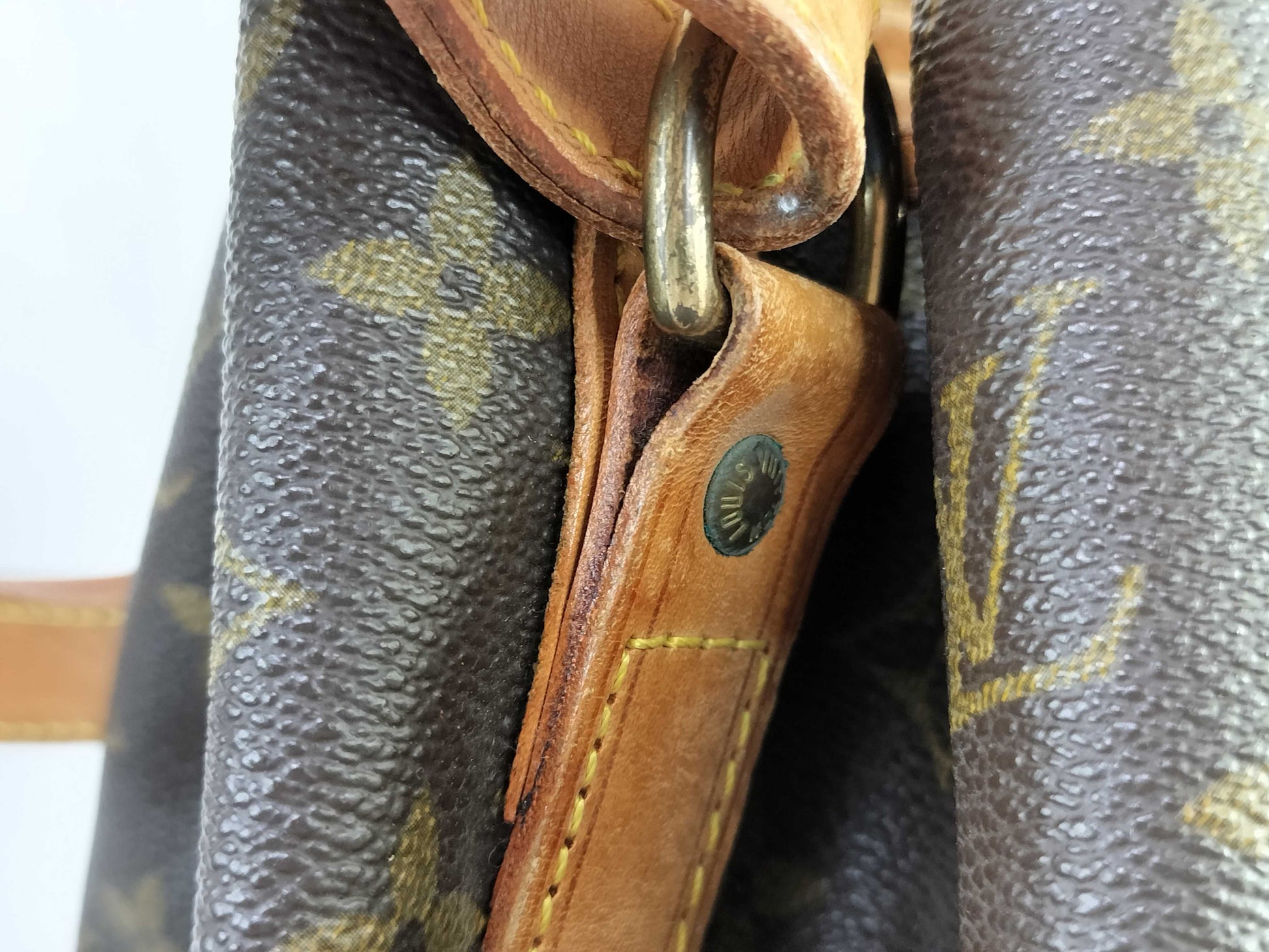 LOUIS VUITTON Monogram M42224 Noe Shoulder Bag