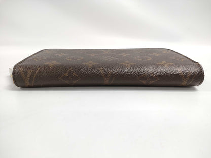 LOUIS VUITTON Monogram Zippy Wallet Wallet