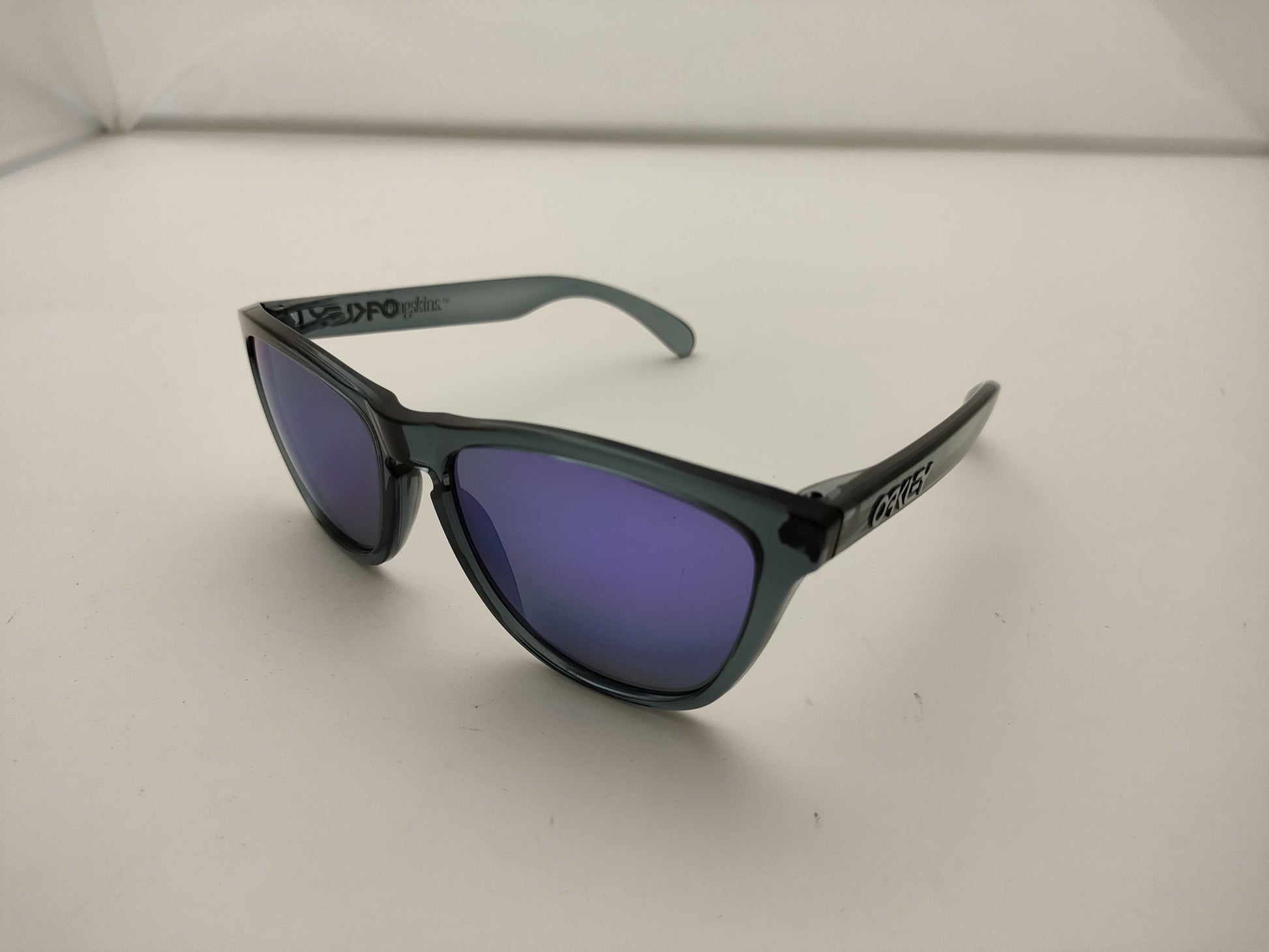 Oakley Frogskins Sunglasses/Glasses