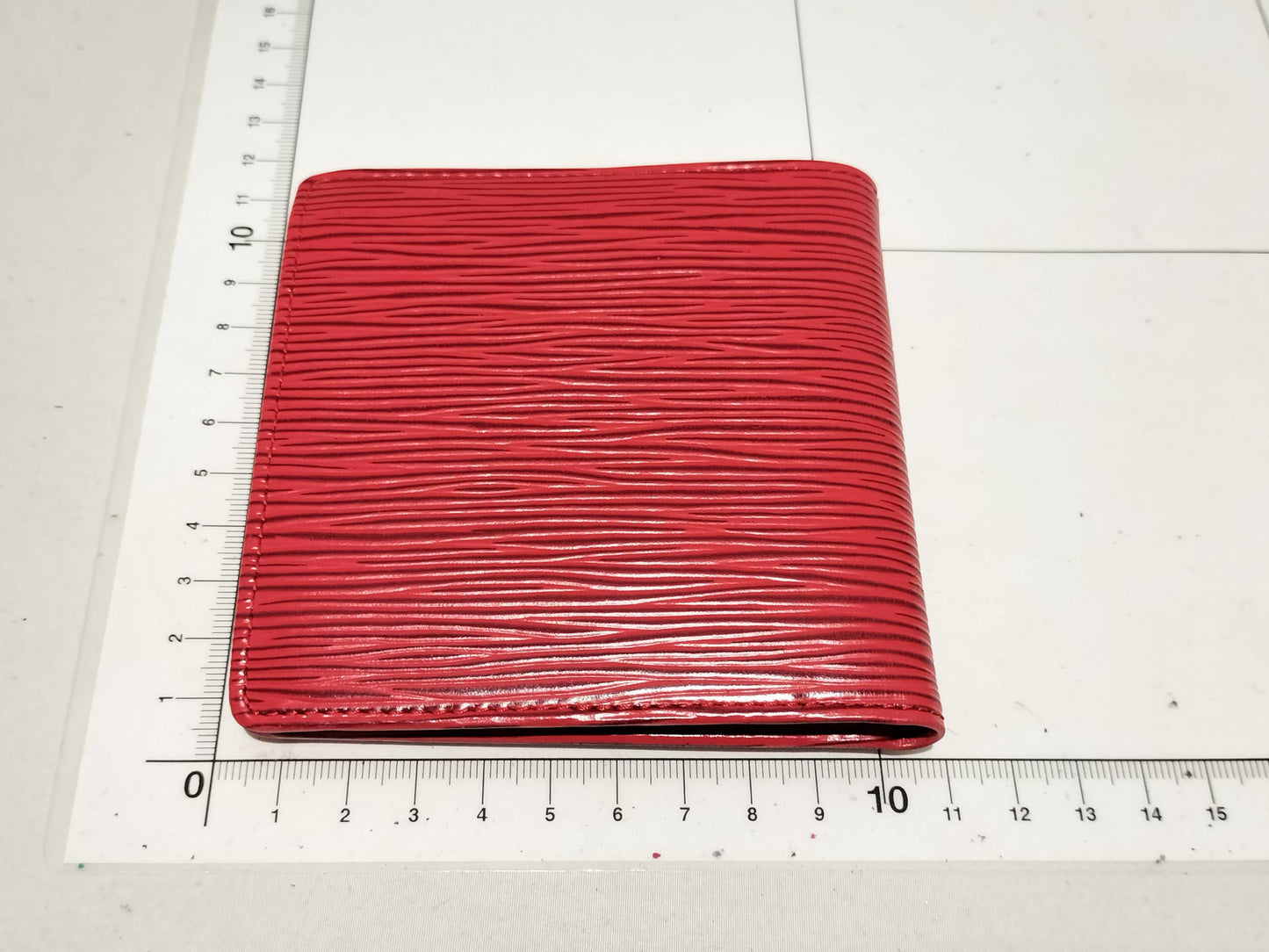 LOUIS VUITTON Epi Portefeuille Marco Bifold Wallet