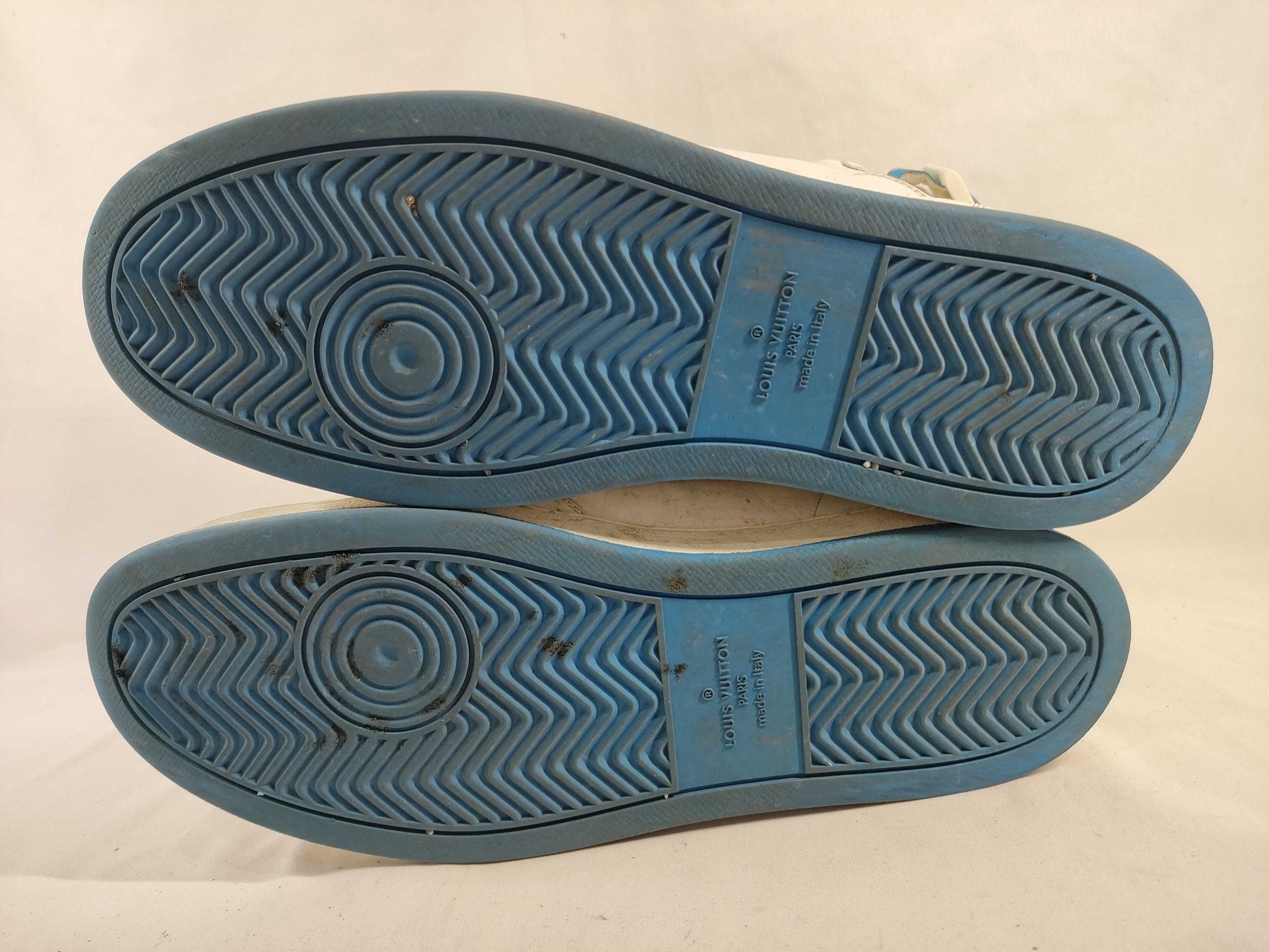 LOUIS VUITTON MS0196 Sneakers