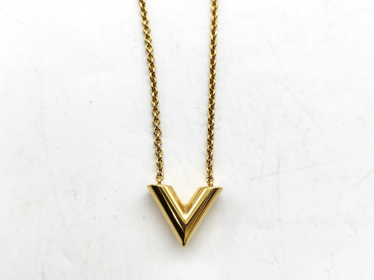 LOUIS VUITTON Essential M61083 Necklace