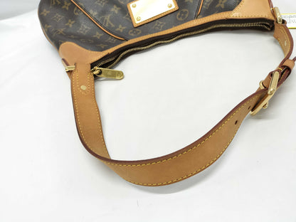 LOUIS VUITTON Monogram M56383 Thames GM Shoulder Bag