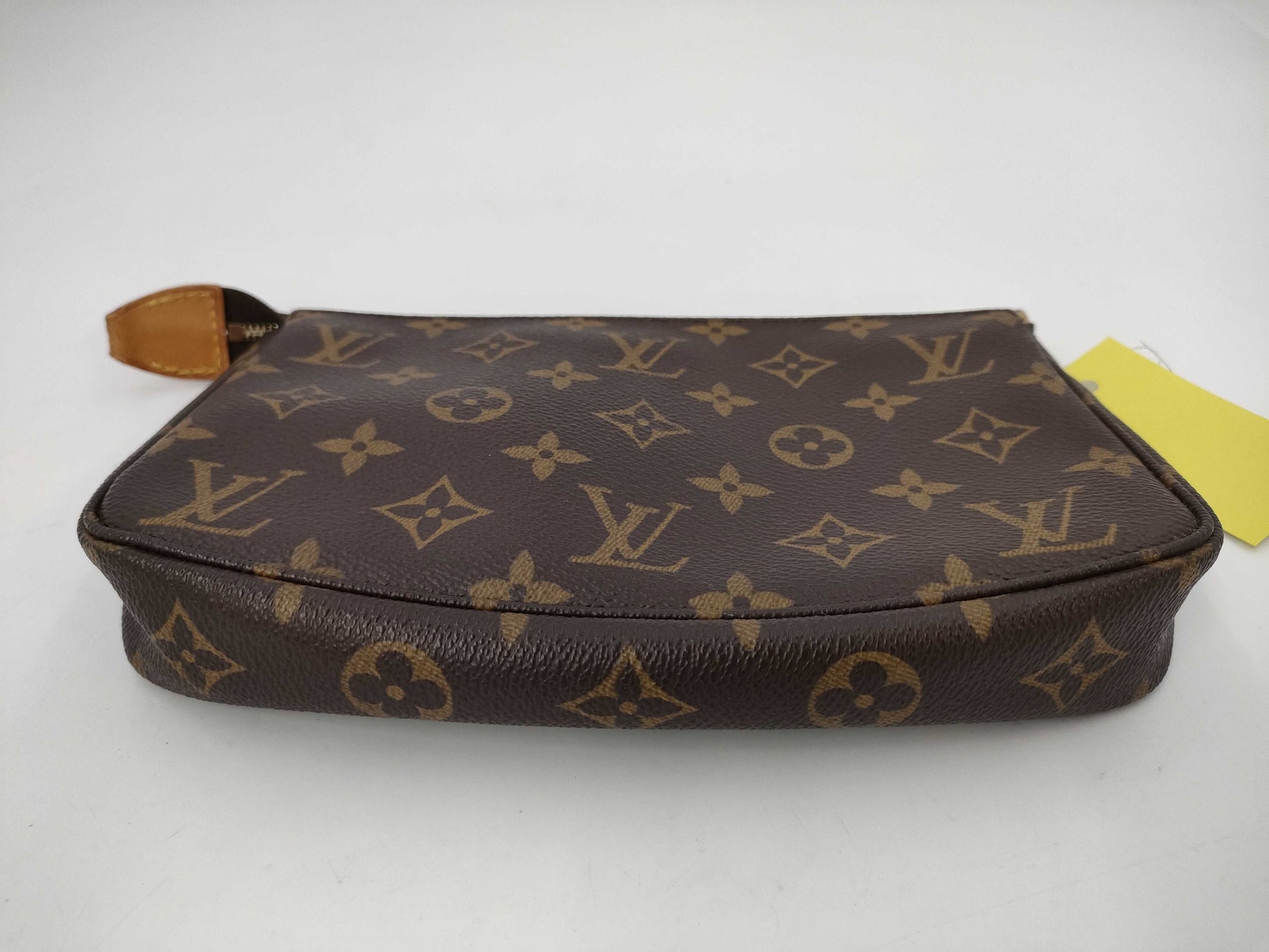 LOUIS VUITTON Monogram Accessoires Pouch