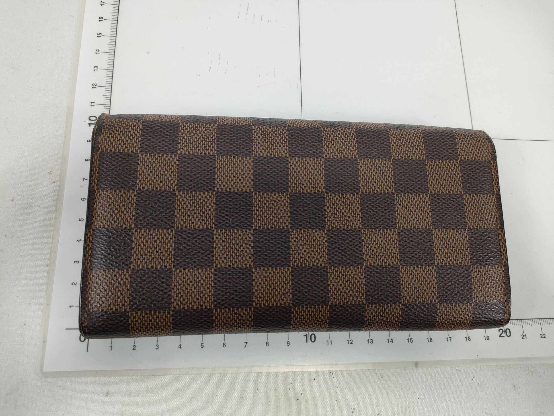 LOUIS VUITTON Damier Portefeuille Sarah Wallet