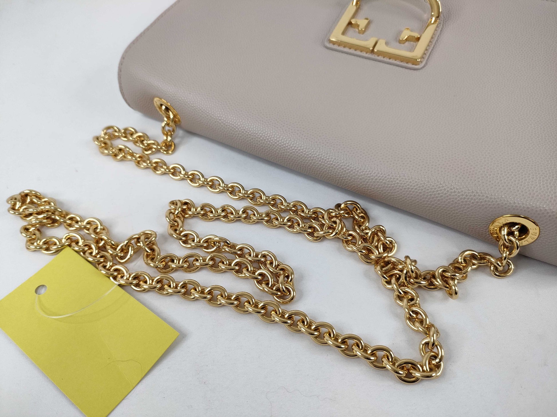 FURLA Viva Shoulder Bag