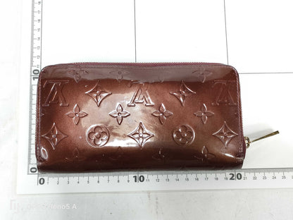 LOUIS VUITTON Zippy Wallet Amaranth Color Wallet
