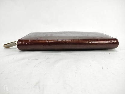 LOUIS VUITTON Zippy Wallet Amaranth Color Wallet