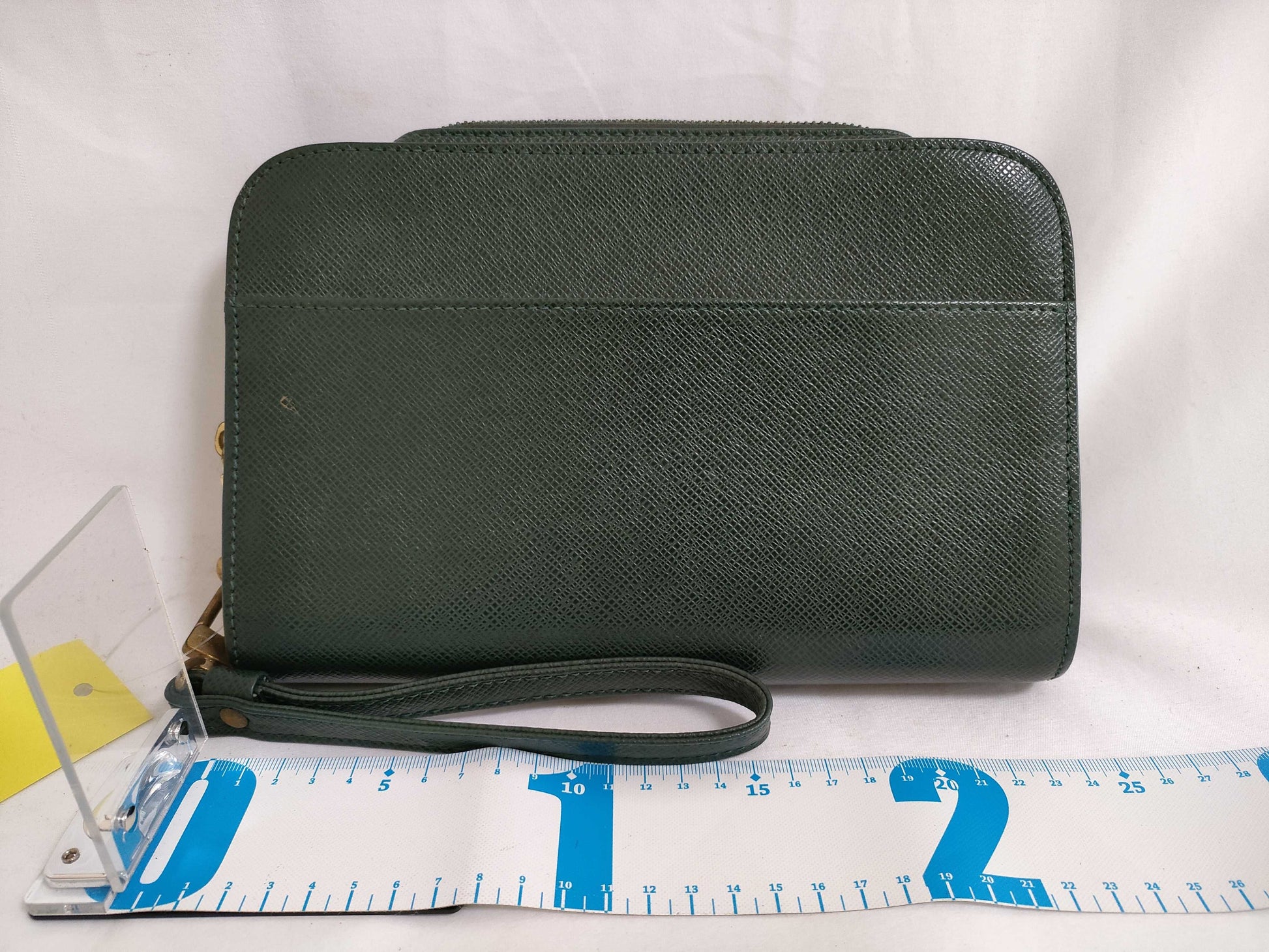 LOUIS VUITTON Taiga Baikal Ardoise Pouch