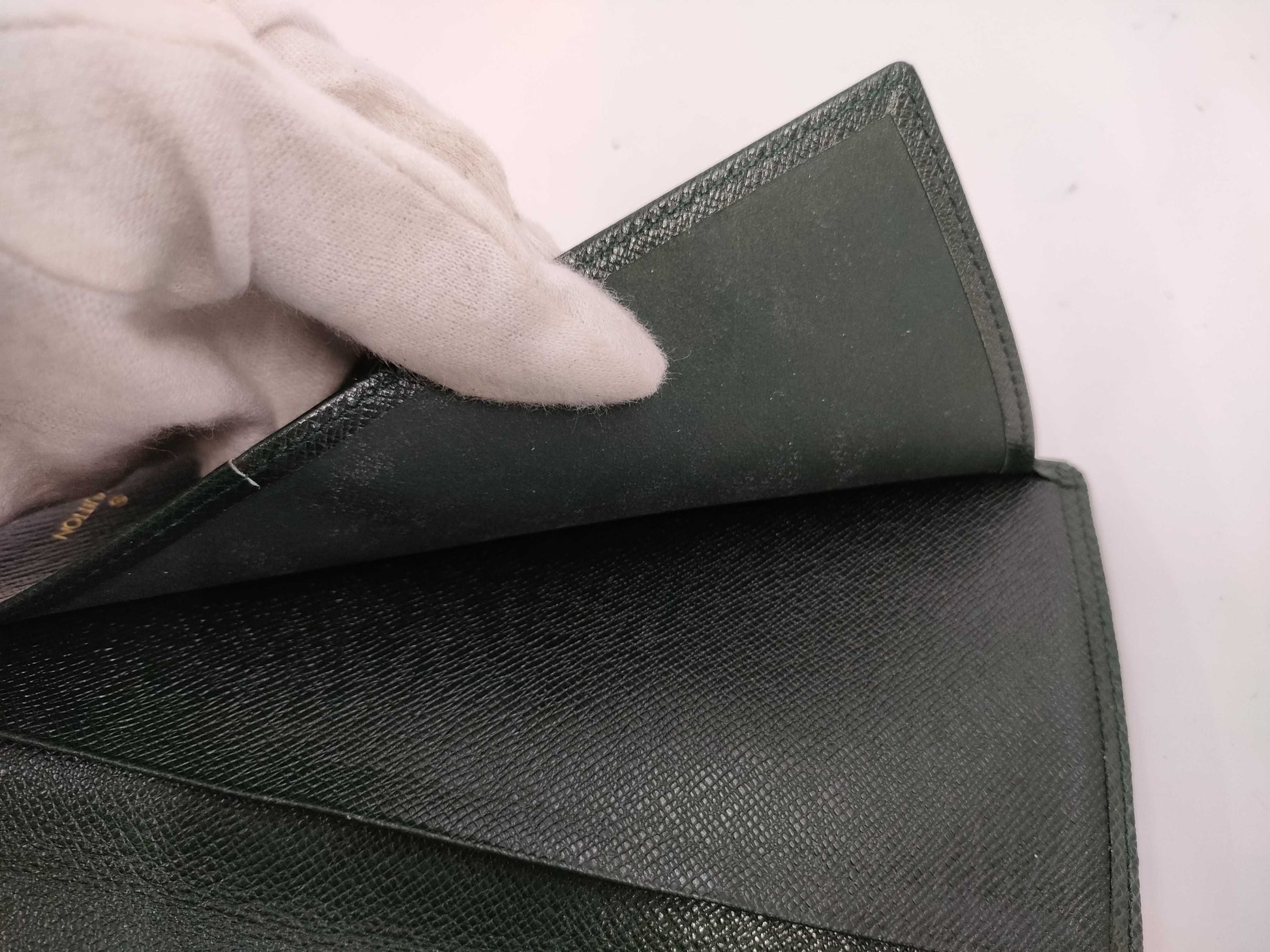 LOUIS VUITTON Taiga Wallet/Coin Case Set of 2 Other Accessories