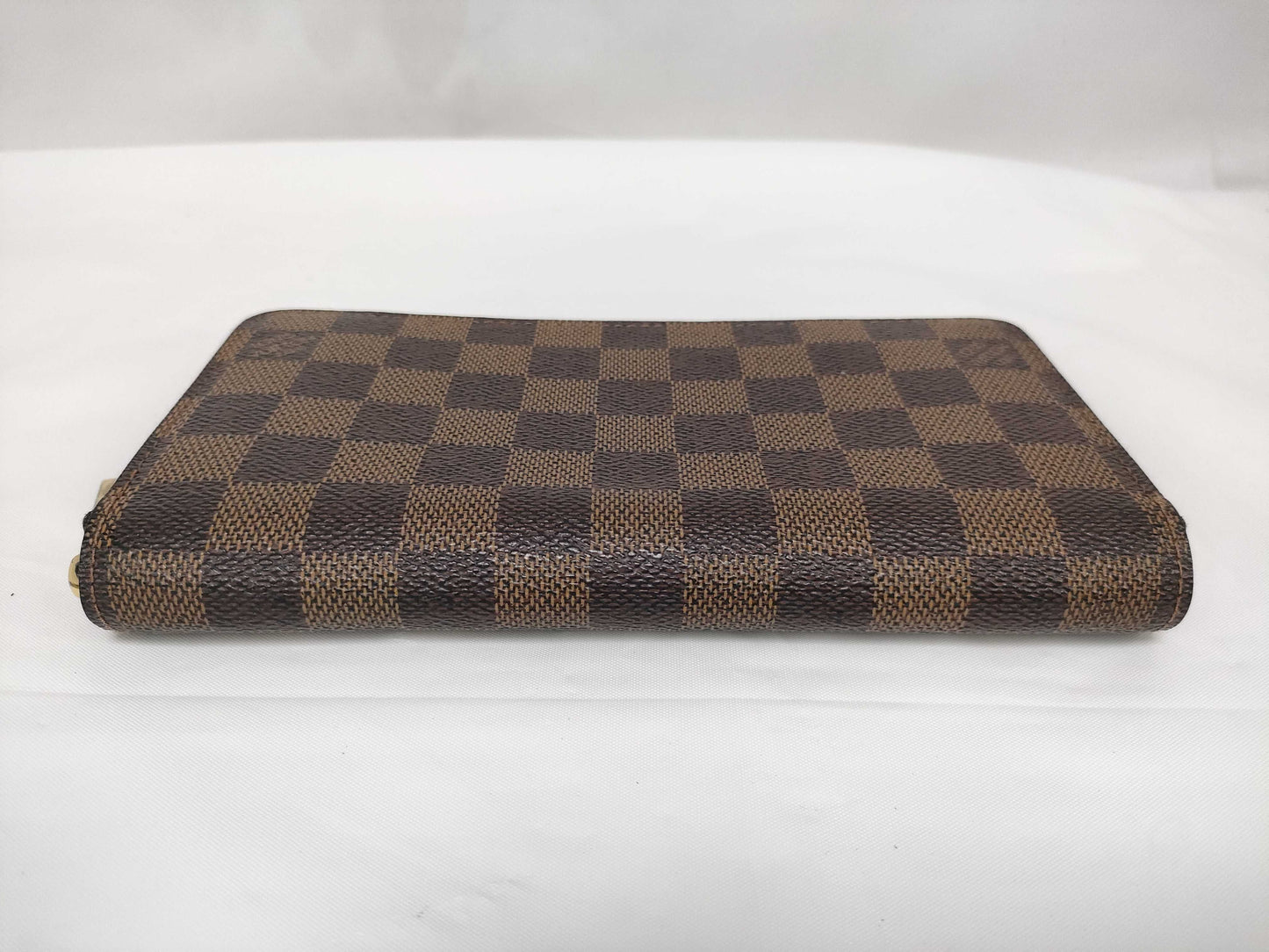 LOUIS VUITTON Damier Zippy Wallet