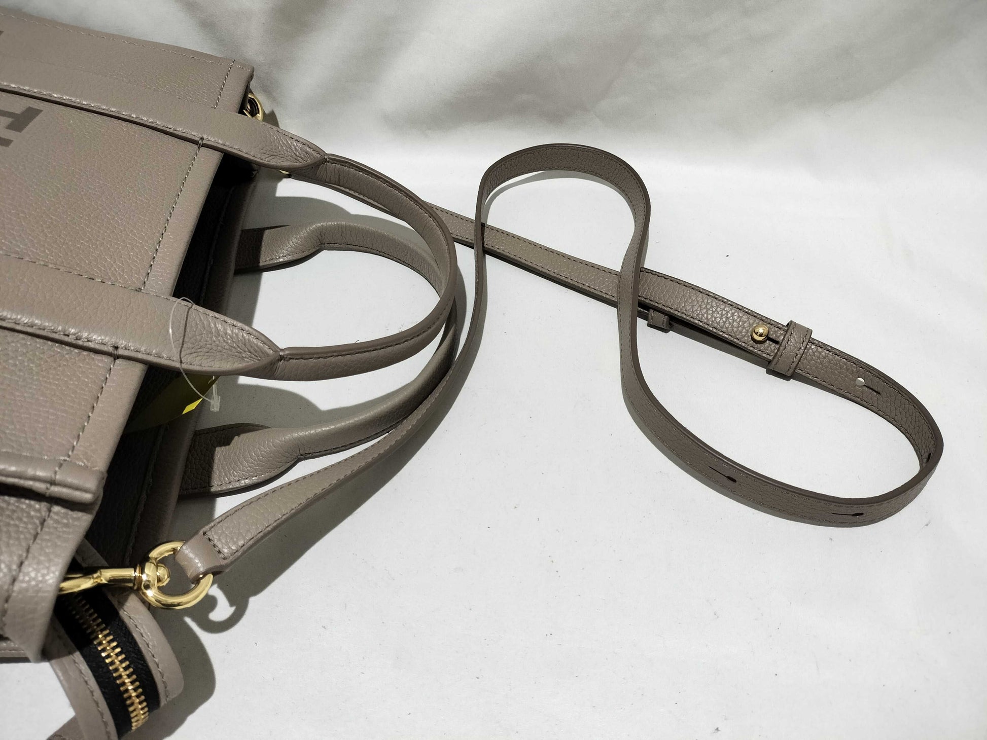 MARC JACOBS 2-way leather shoulder bag