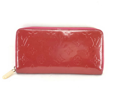 LOUIS VUITTON Vernis Zippy Wallet/Year and condition considered