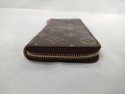 LOUIS VUITTON Monogram Zippy Wallet