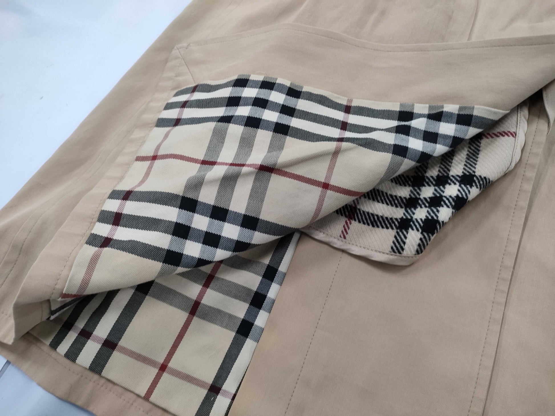 BURBERRY Nova Check Trench Coat