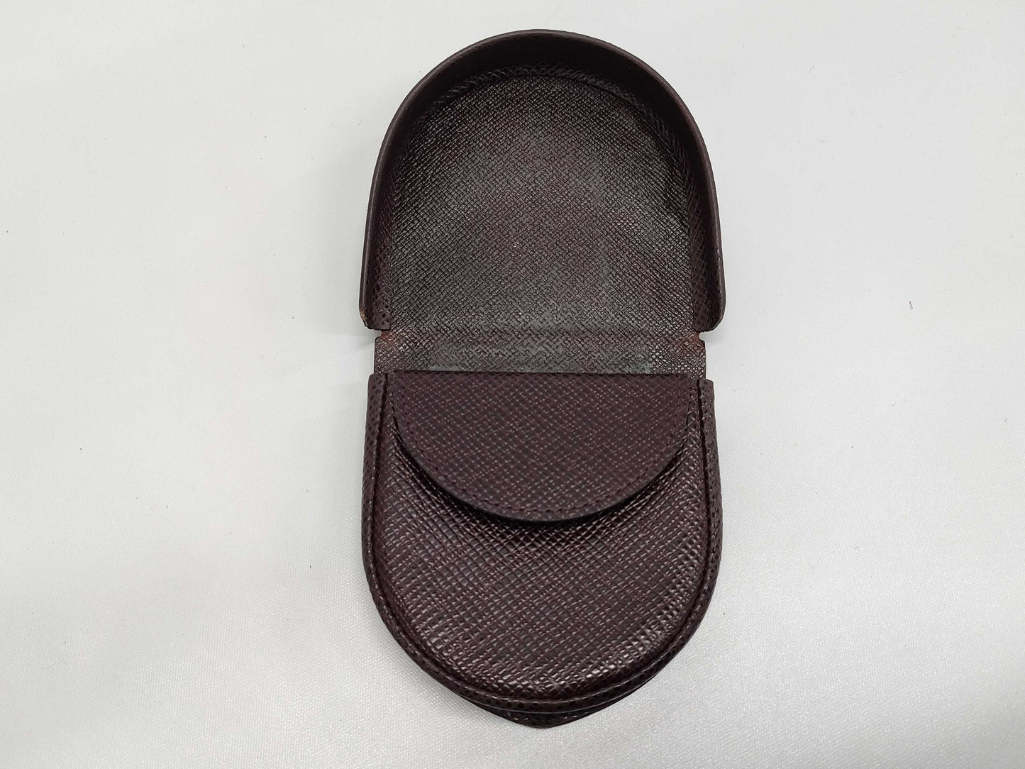 LOUIS VUITTON Taiga Porte Monnaie Cubetto Coin Case