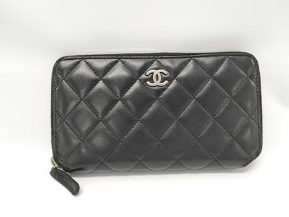 CHANEL Lambskin Round Zip Wallet