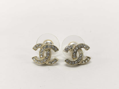 CHANEL Rhinestone Earrings F18 Earrings