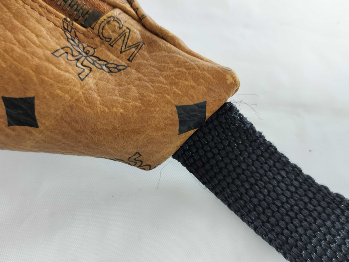 MCM Body H4109 Waist Bag